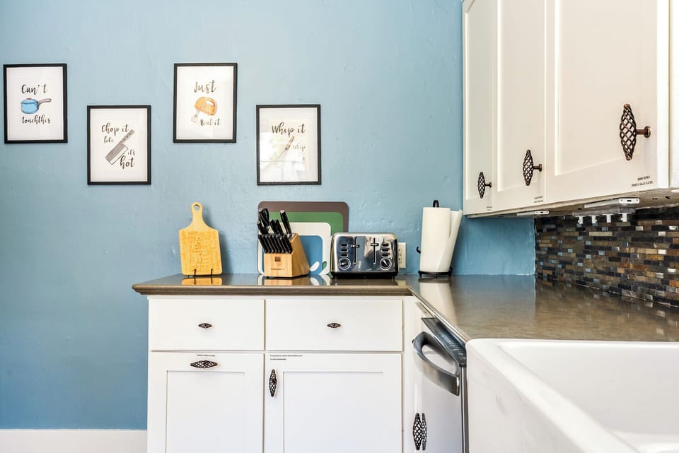 I wonder if the kitchen has (fill in the blank)? The answer is probably yes! Blender, Slow Cooker, Air Fryer, Toaster, Mixer, full assortment of pots and pans, spices, knives, drip coffee, Keurig, single serve pour over coffee and more!