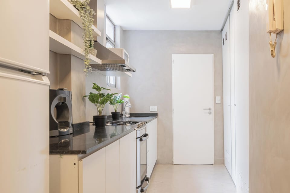 Apartment, City View | Private kitchen | Fridge, microwave, oven, stovetop