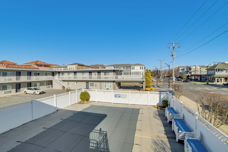 Sun Beach Condominiums | Community Pool