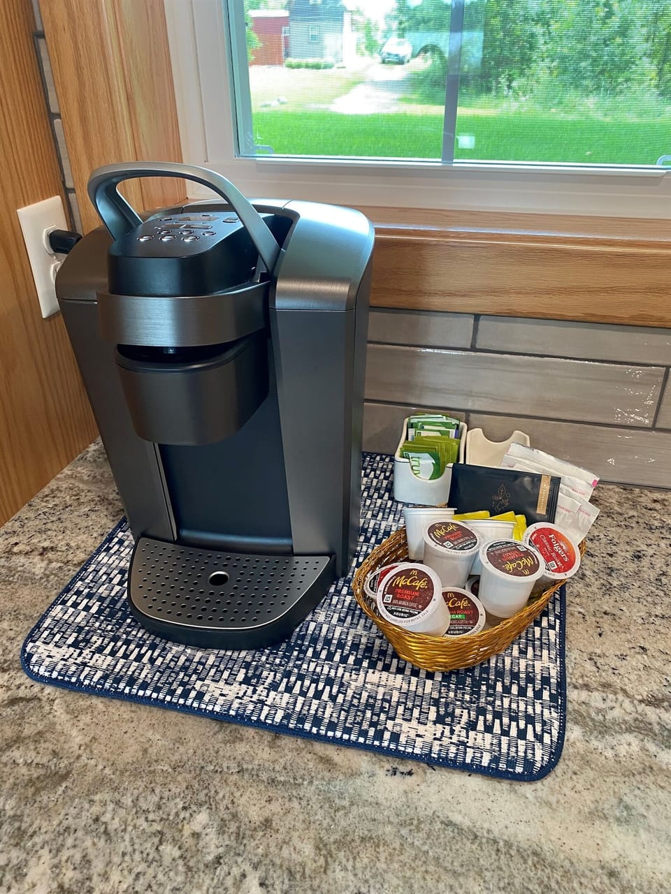 Complementary coffee & tea 