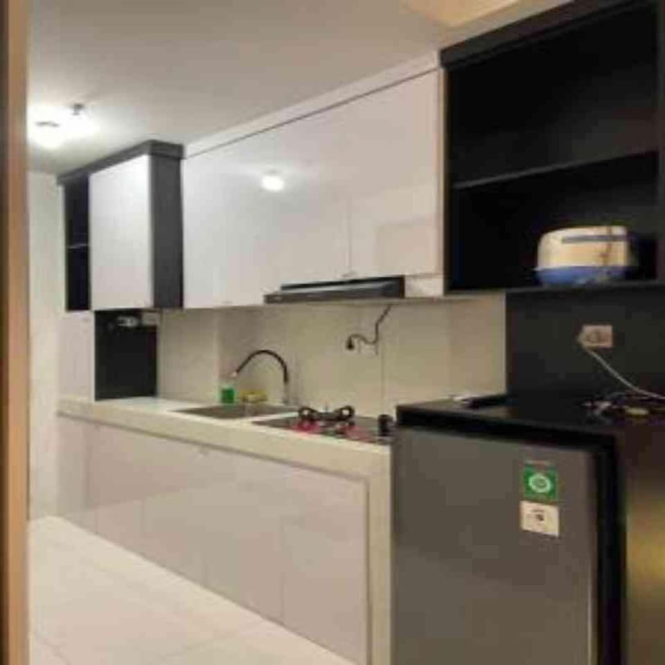 Luxury Studio, City View | Private kitchenette | Mini-fridge, stovetop, dishwasher, cookware/dishes/utensils