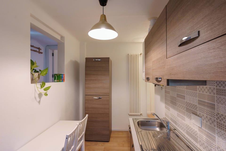 Apartment (Cavaticcio Apartment) | Private kitchen | Full-size fridge, oven, stovetop, espresso maker