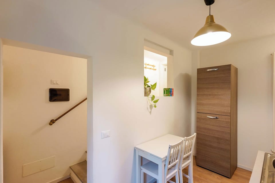 Apartment (Cavaticcio Apartment) | Private kitchen | Full-size fridge, oven, stovetop, espresso maker