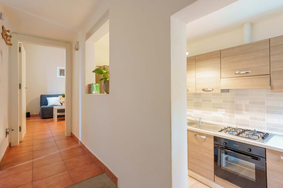 Apartment (Cavaticcio Apartment) | Private kitchen | Full-size fridge, oven, stovetop, espresso maker