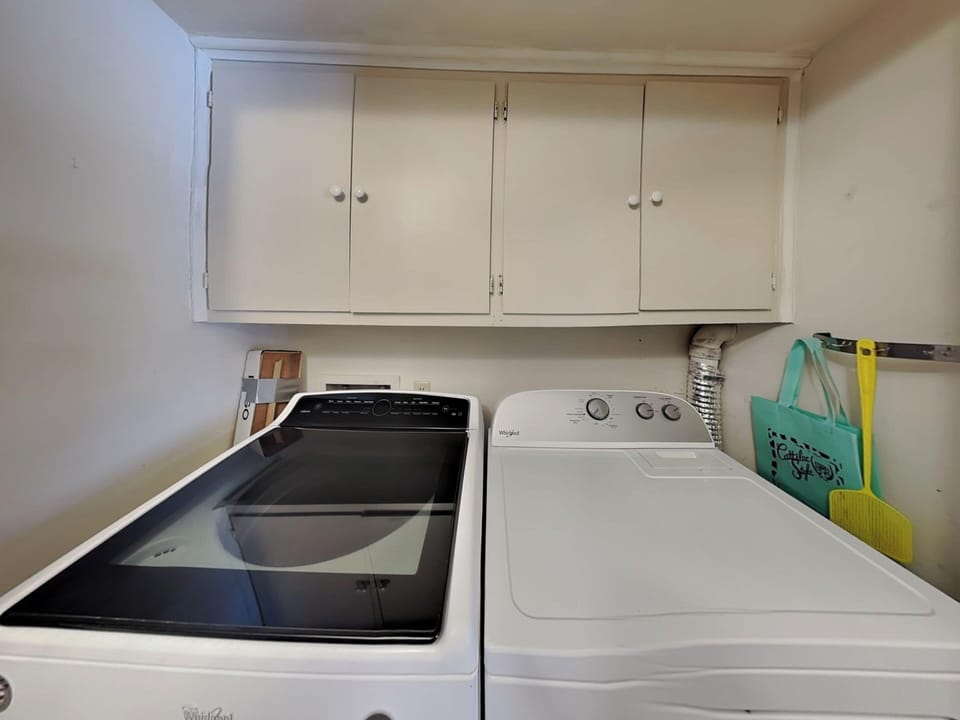 Condo (2 Bedrooms) | Property amenity