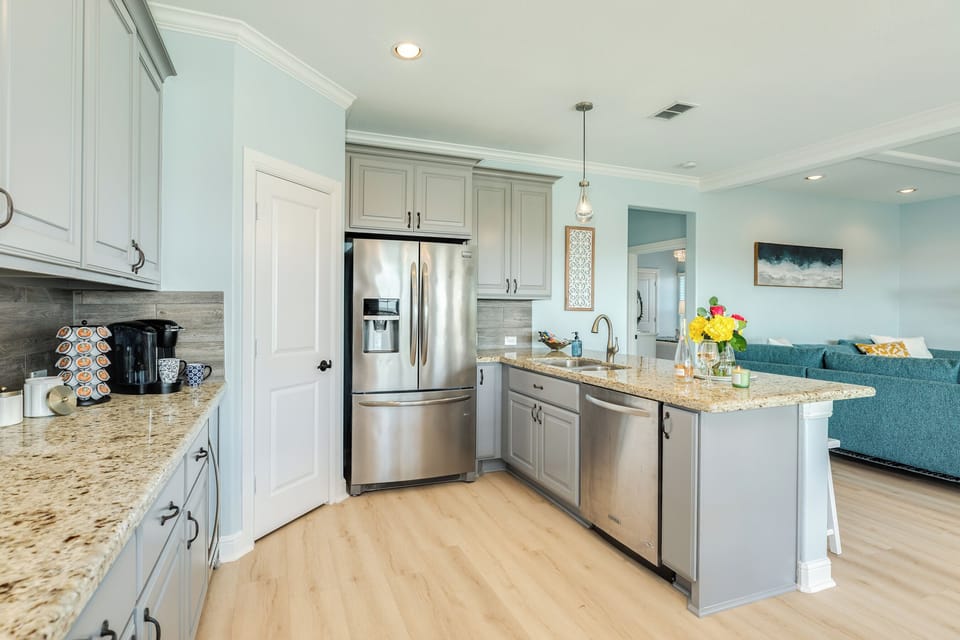 House, Multiple Beds, Kitchen, Ocean View (Coastal Gem) | Private kitchen