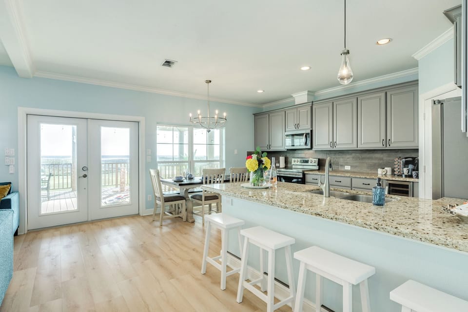 House, Multiple Beds, Kitchen, Ocean View (Coastal Gem) | Private kitchen