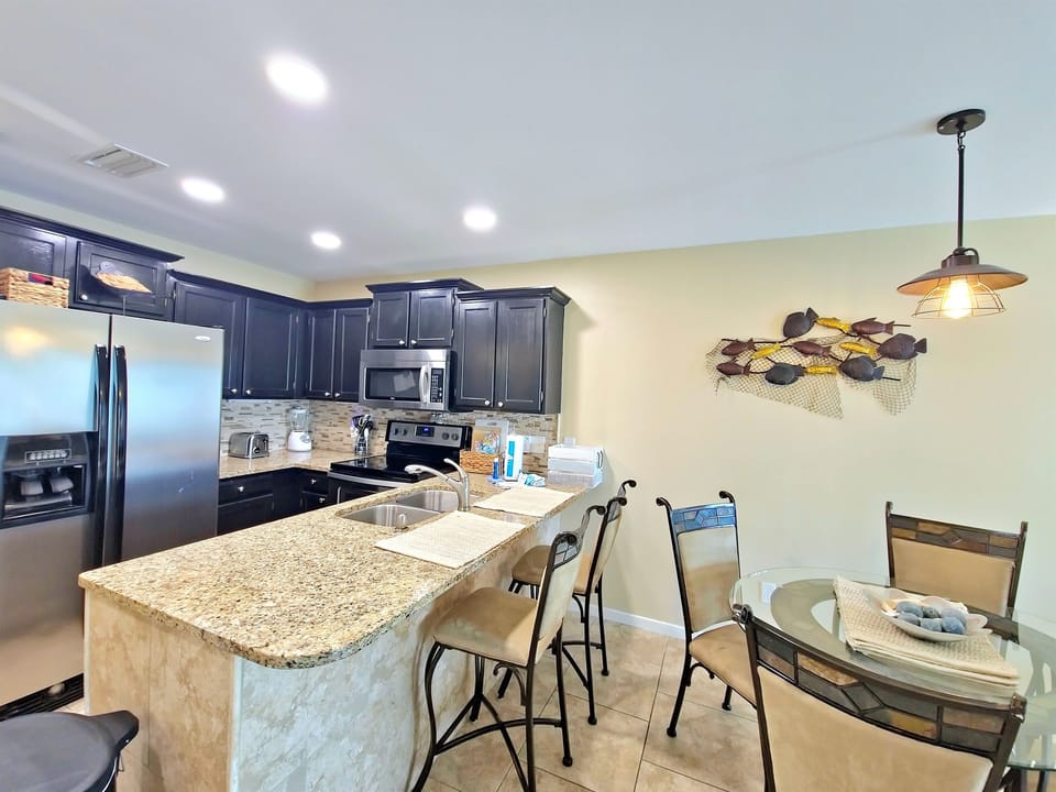 kitchen bar area