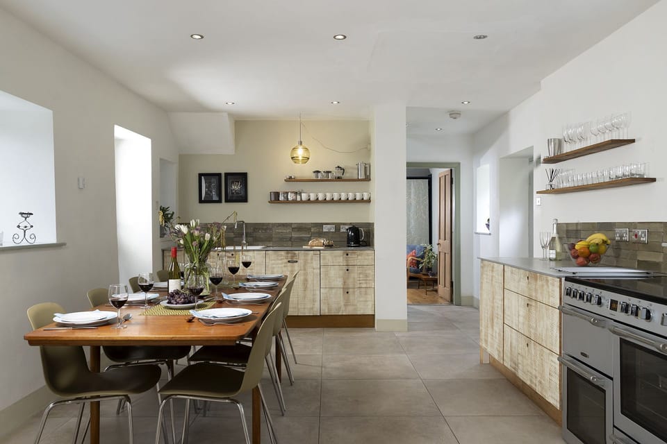 The Artists House Dining Room - StayCotswold
