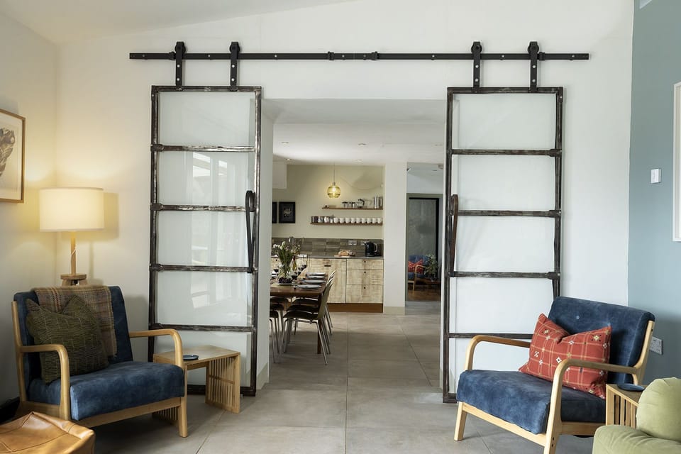 The Artists House Sitting Room - StayCotswold