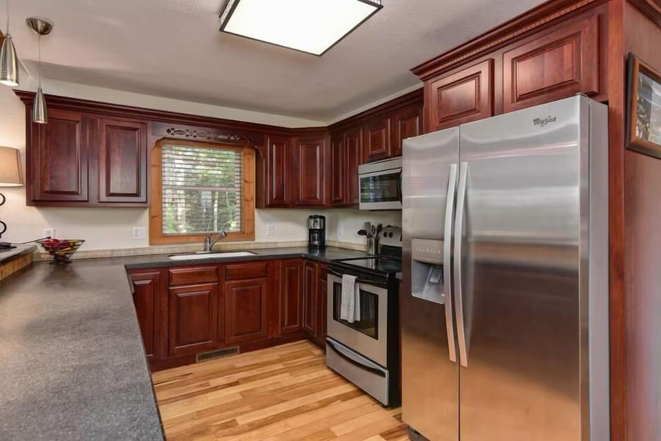 Kitchen | Electric Range