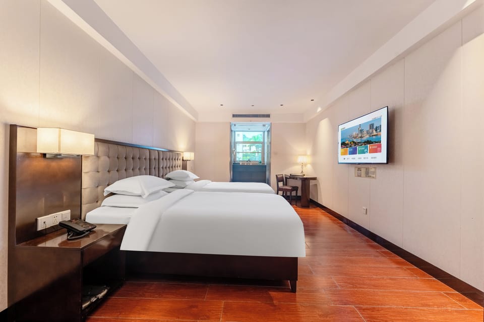 Standard Twin Room | Egyptian cotton sheets, premium bedding, pillowtop beds, minibar