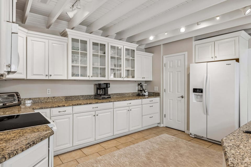 Cook up amazing meals in this fully equipped kitchen!