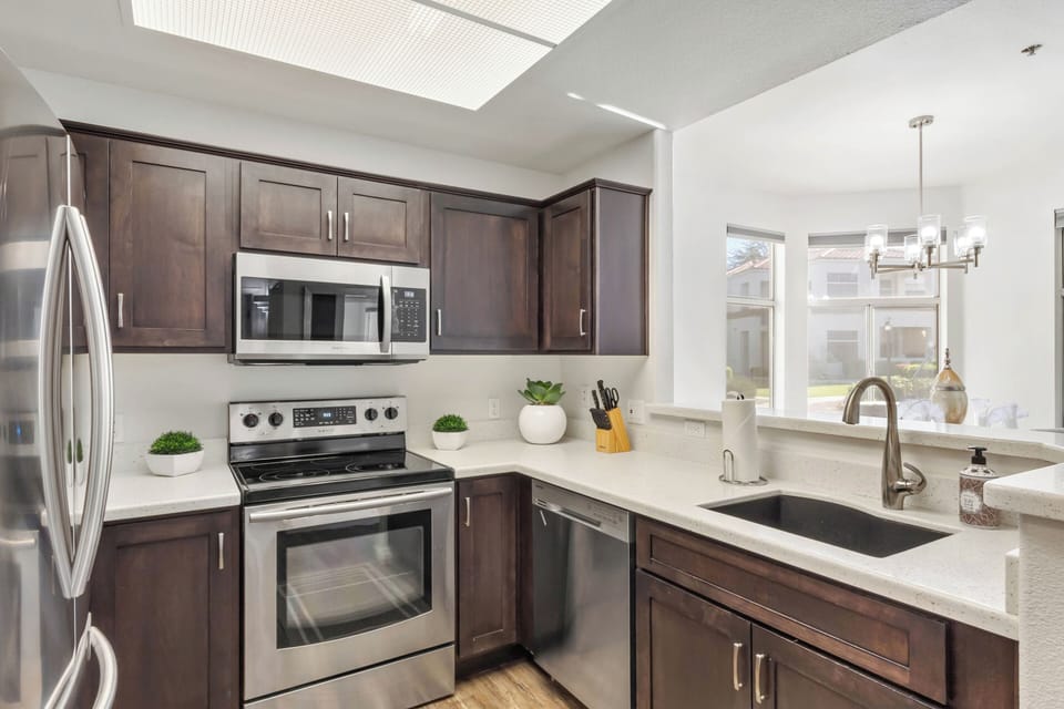 Fully Equipped Kitchen with Stainless Steel Appliances, Keurig Coffee Maker