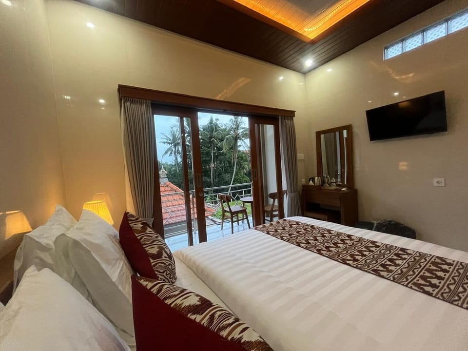 Deluxe Double Room, Balcony, River View | Free WiFi