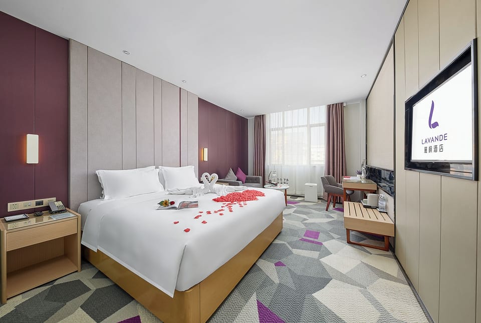 Romantic Double Room, City View | Desk, laptop workspace, blackout drapes, soundproofing