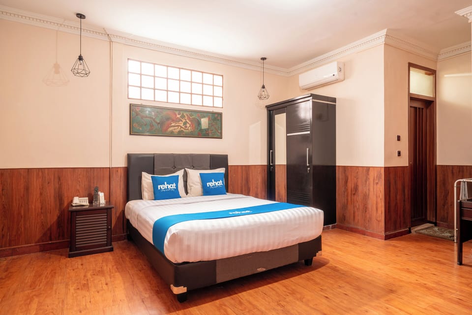 Premium Double Room | Egyptian cotton sheets, premium bedding, desk, free WiFi