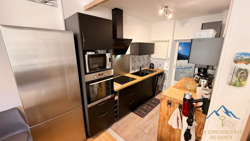 Apartment | Private kitchen | Highchair