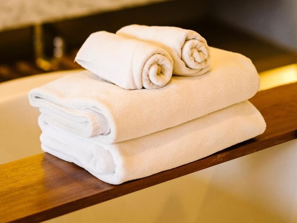 Deluxe Double Room, Balcony, City View | Bathroom amenities | Soap