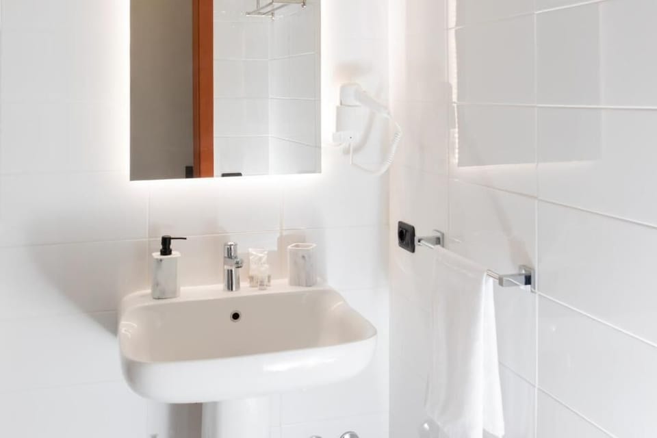 Bathrobes, slippers, bidet