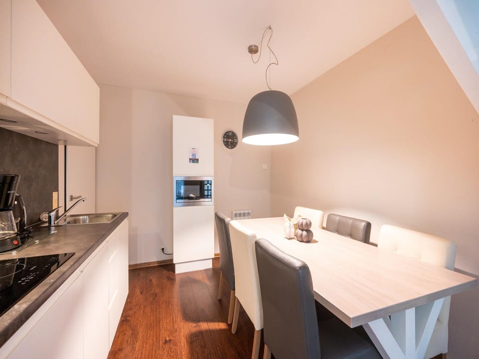 House | Dining