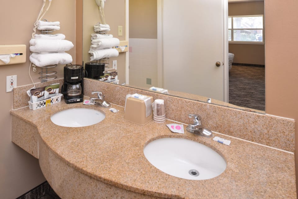 Bathroom sink
