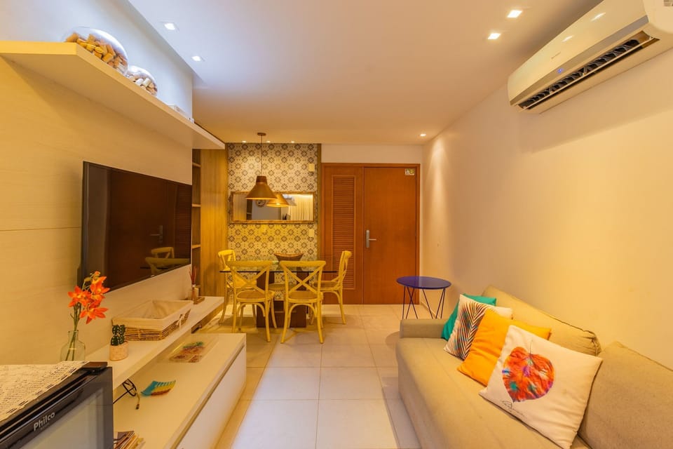 Basic Apartment | Living area | TV