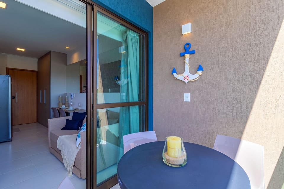 Basic Apartment | Dining