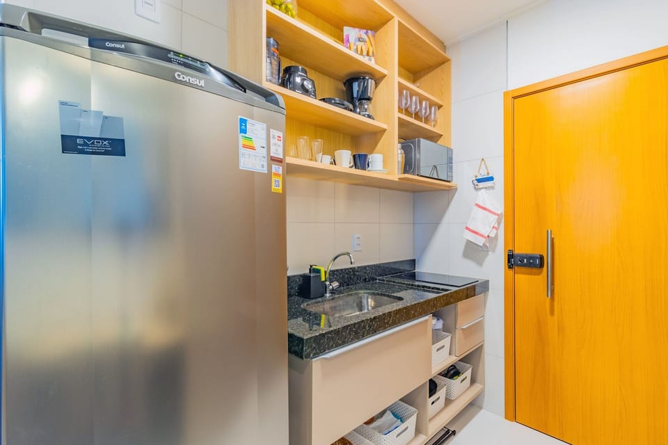 Basic Apartment | Private kitchen | Cookware/dishes/utensils