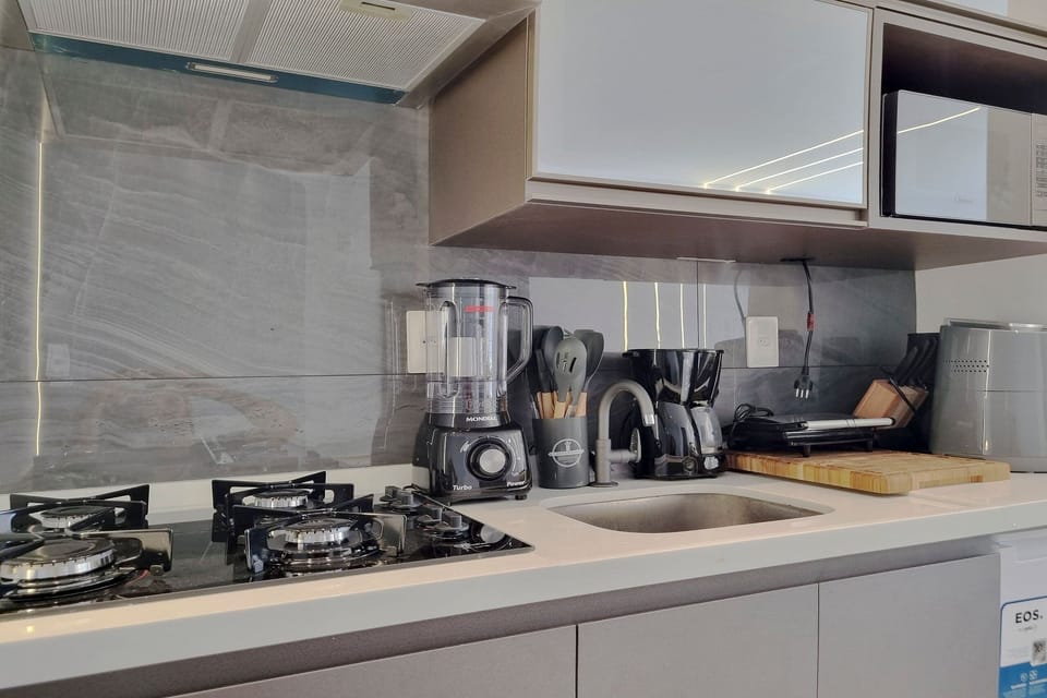 Cookware/dishes/utensils