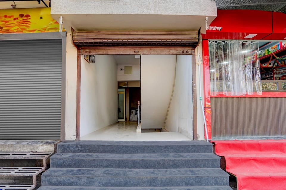 House | Reception