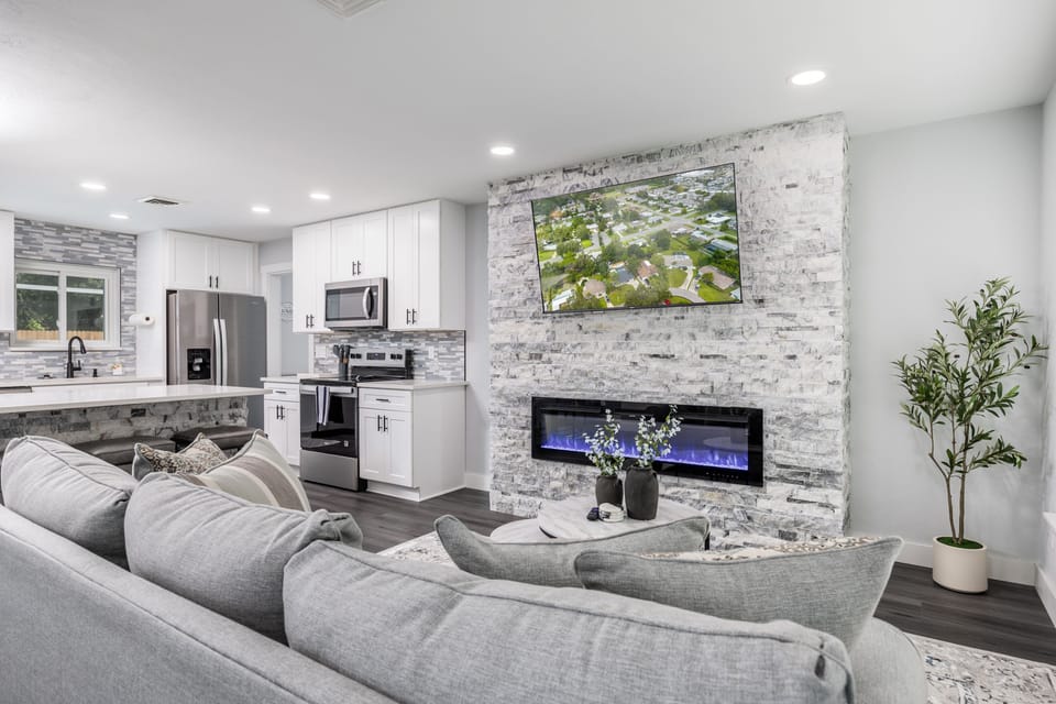 House, 3 Bedrooms | Living area | Smart TV
