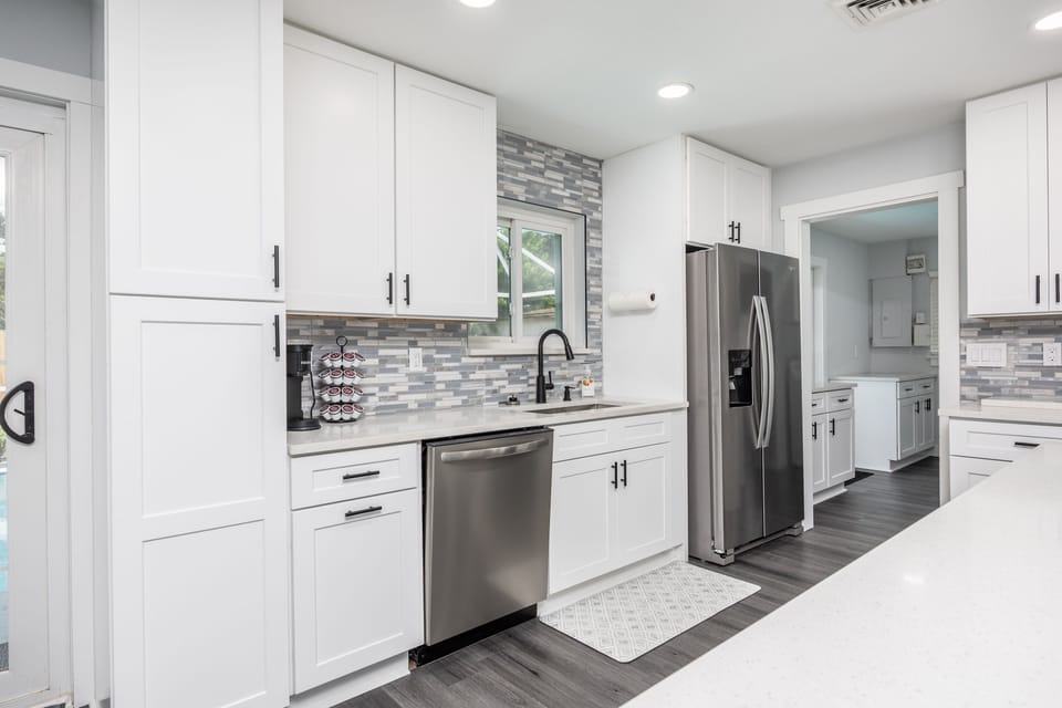 House, 3 Bedrooms | Private kitchen | Coffee/tea maker, fridge, oven, toaster