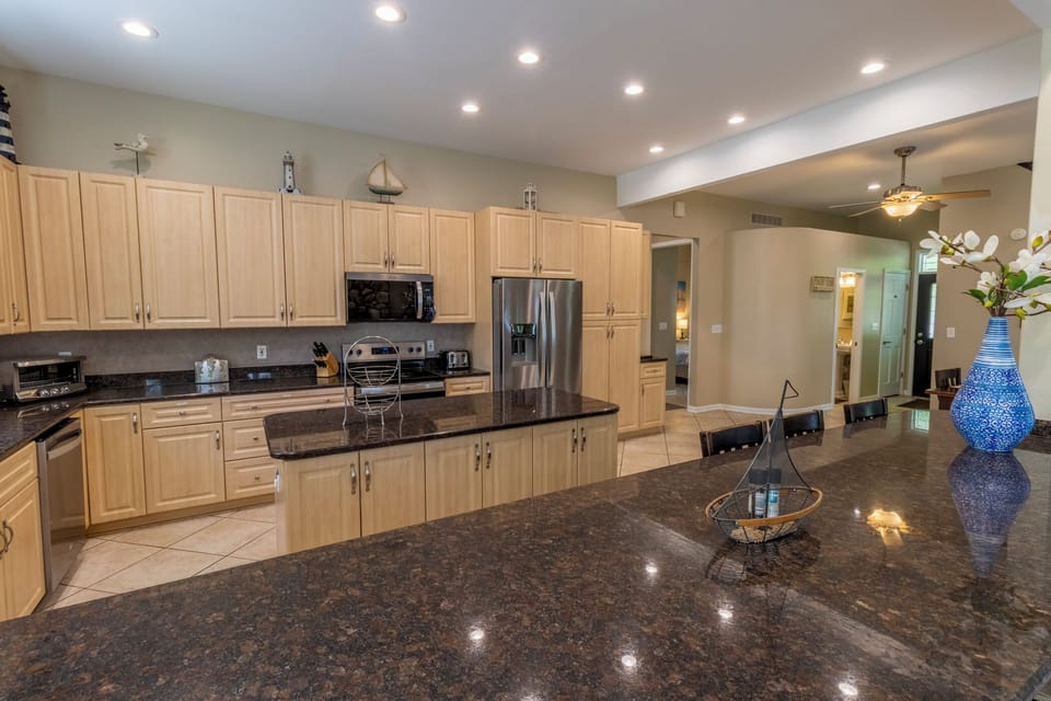Main Level | Kitchen