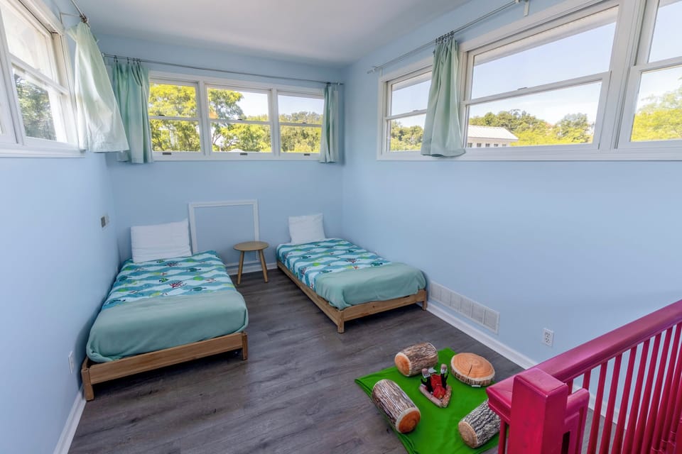 Third Level | Crows Nest | Bedroom 6 | 2 Twins