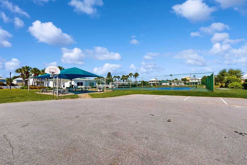 Sport court