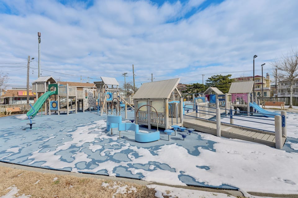 Walk to Shore! Family Haven w/ Pool in Ocean City Apartment in Ocean City