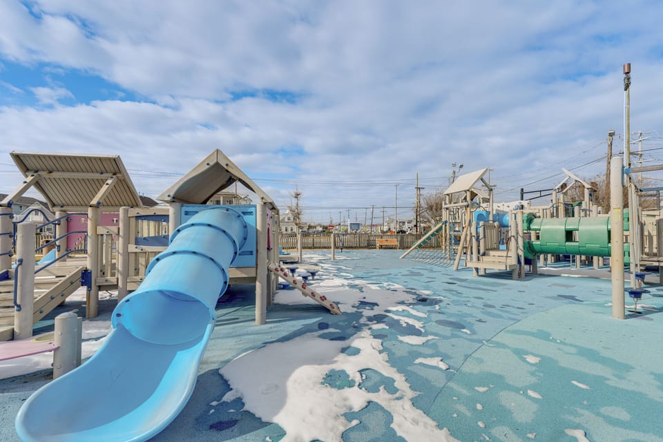 Walk to Shore! Family Haven w/ Pool in Ocean City Apartment in Ocean City