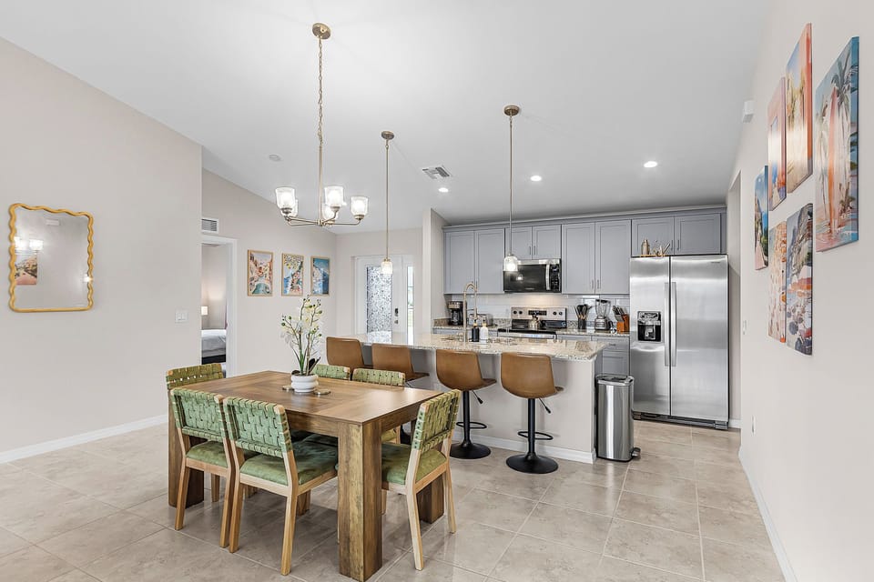 House (4 Bedrooms) | Interior