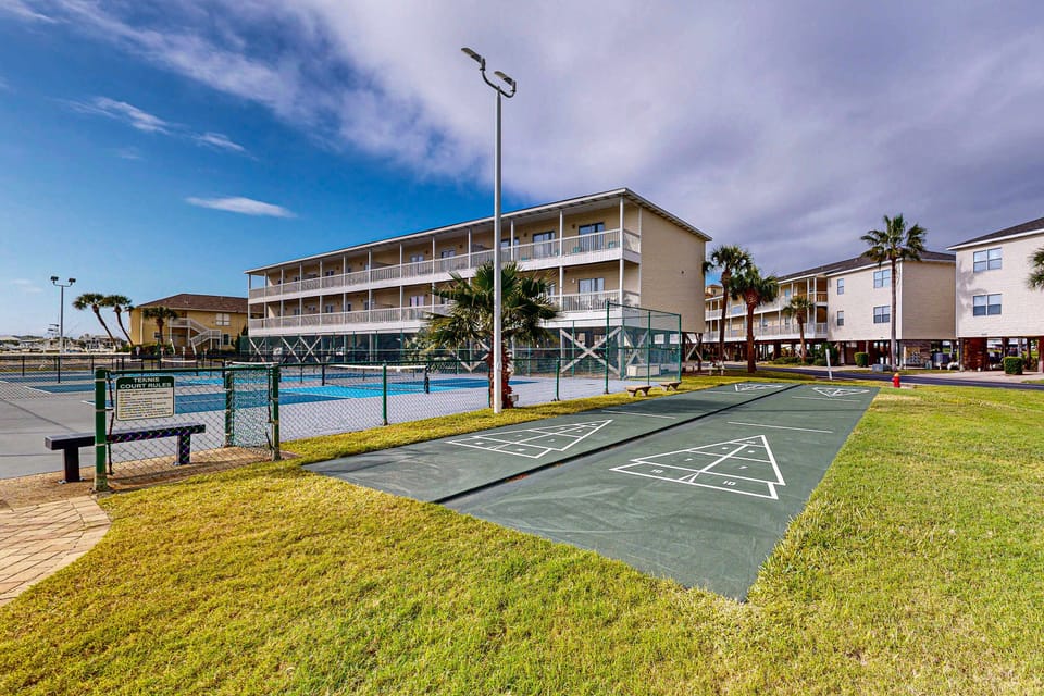 Sport court