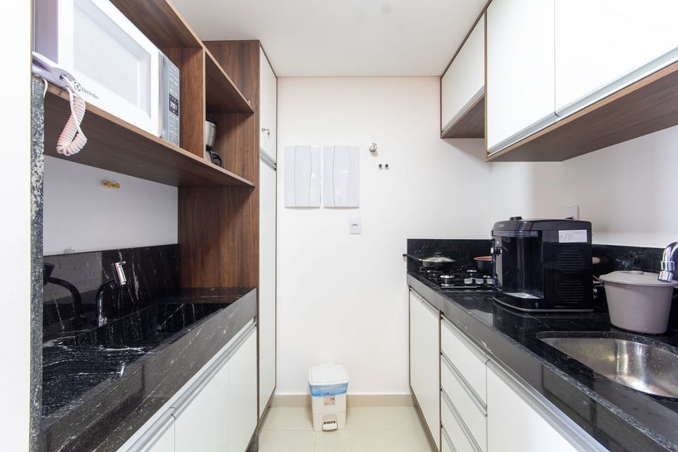 Cookware/dishes/utensils
