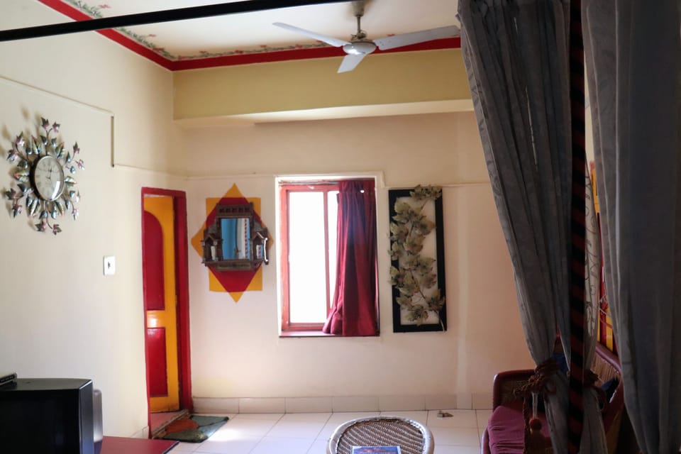 Super Deluxe | 13 bedrooms, in-room safe, desk, individually furnished