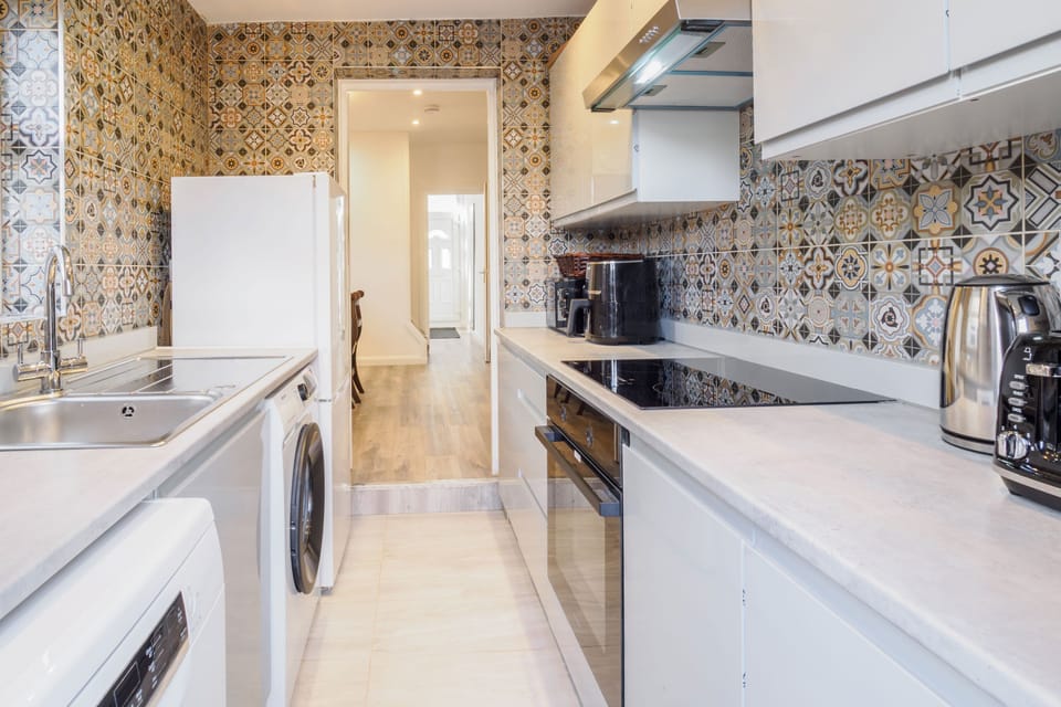 Roach Street, Rochester - Host & Stay 