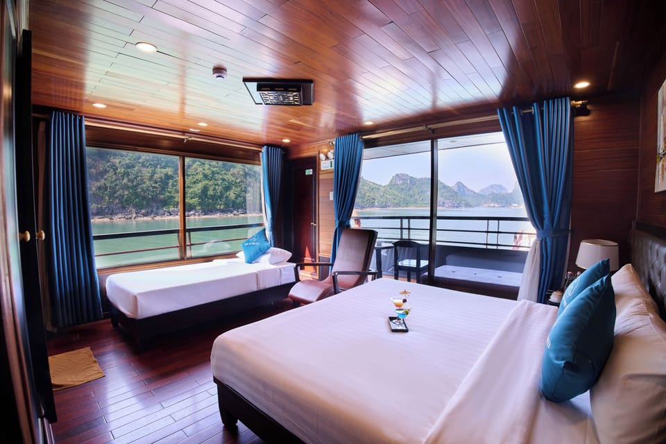 Family Suite, Balcony, Sea View | Soundproofing, free WiFi