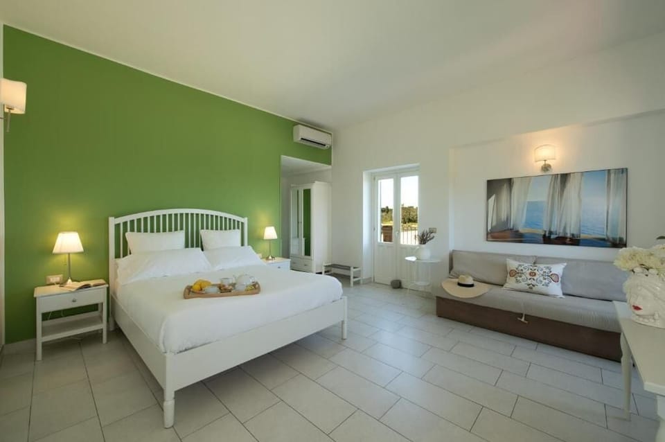 Salina room | Soundproofing, free WiFi