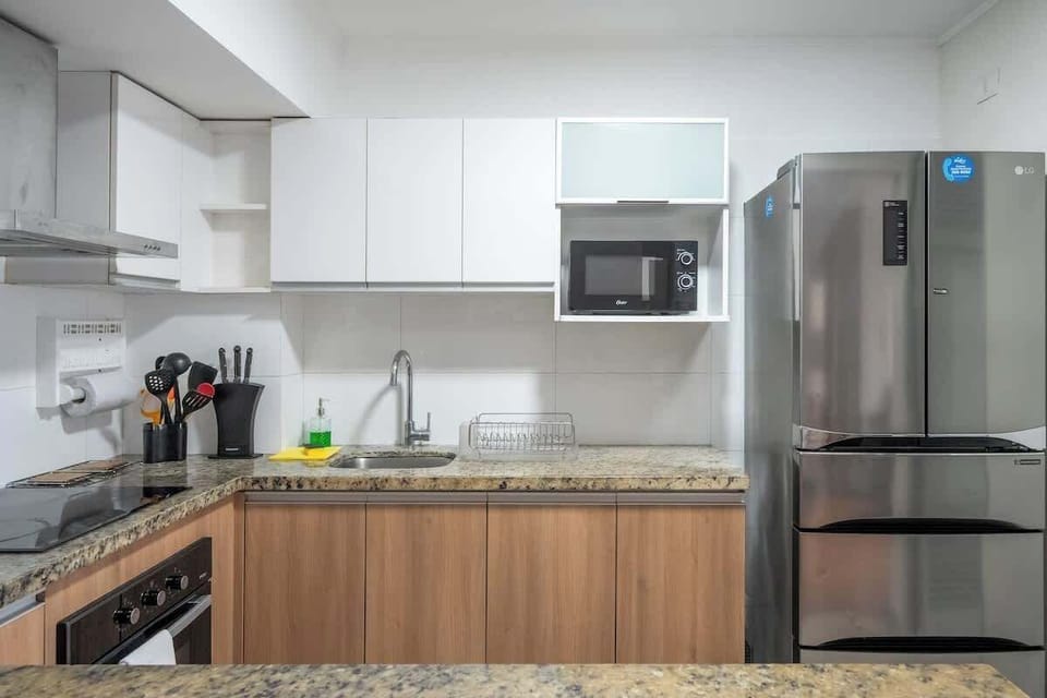 Full Kitchen