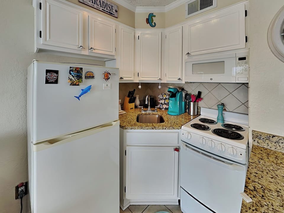 Condo (1 Bedroom) | Property amenity