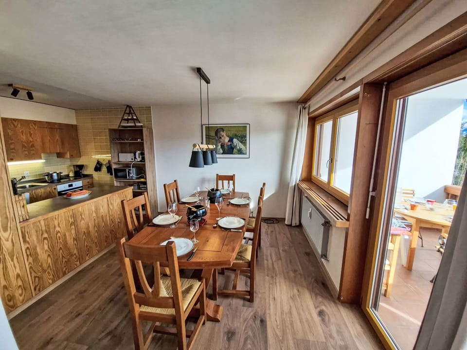 Kitchen / Dining Room
