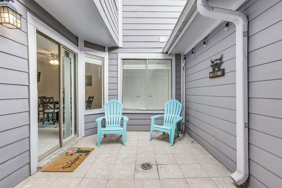 Furnished Patio