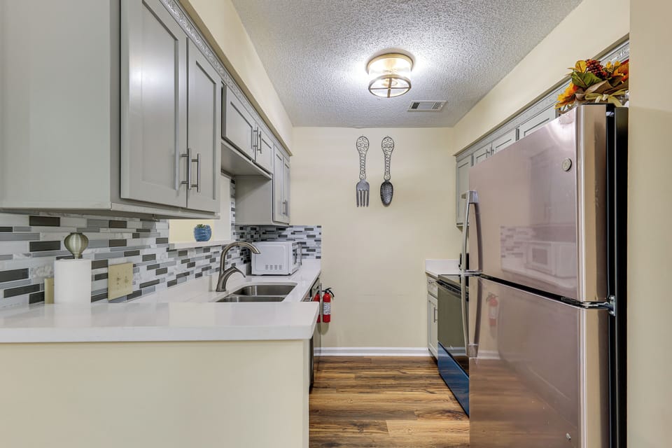 Kitchen | Stove/Oven |1st Floor